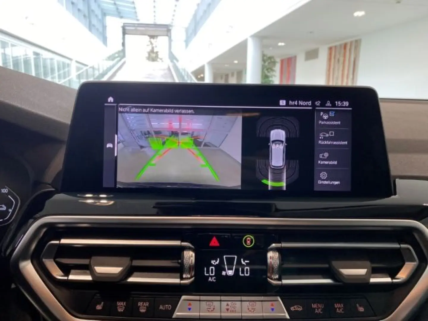 X3 xDrive 30e HiFi DAB PDC LED