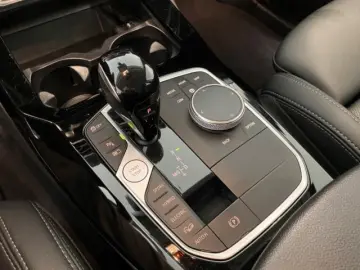 X3 xDrive 30e HiFi DAB PDC LED