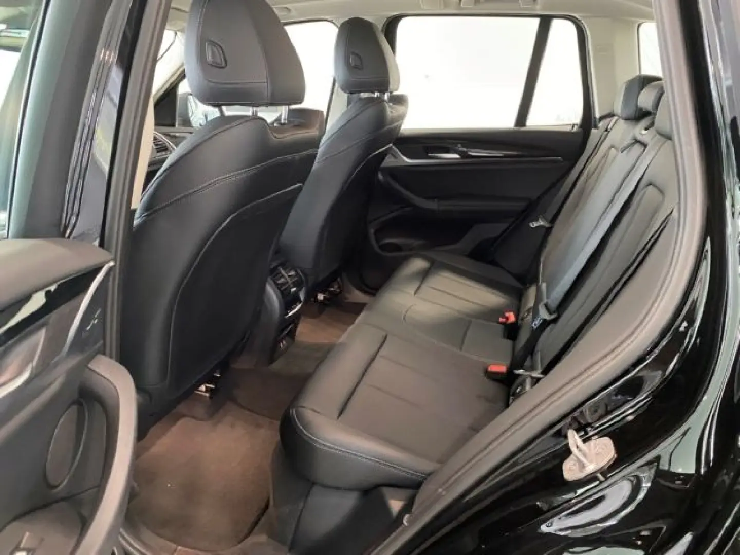 X3 xDrive 30e HiFi DAB PDC LED