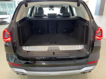 X3 xDrive 30e HiFi DAB PDC LED