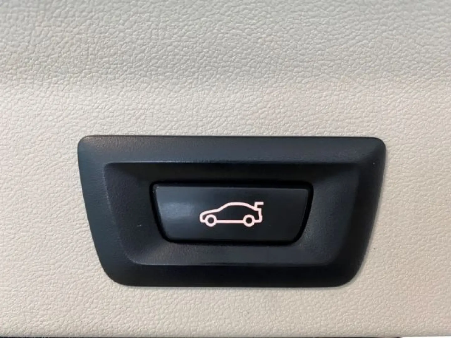 X3 xDrive 30e HiFi DAB PDC LED