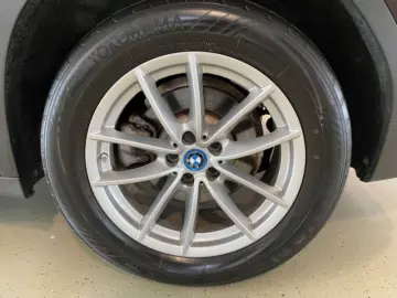 X3 xDrive 30e HiFi DAB PDC LED