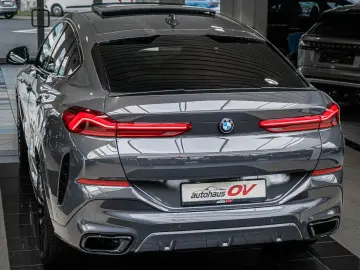 X6 M50i Individual Carbon M Sitze PanoSKY Iconic