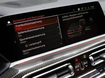 X6 M50i Individual Carbon M Sitze PanoSKY Iconic