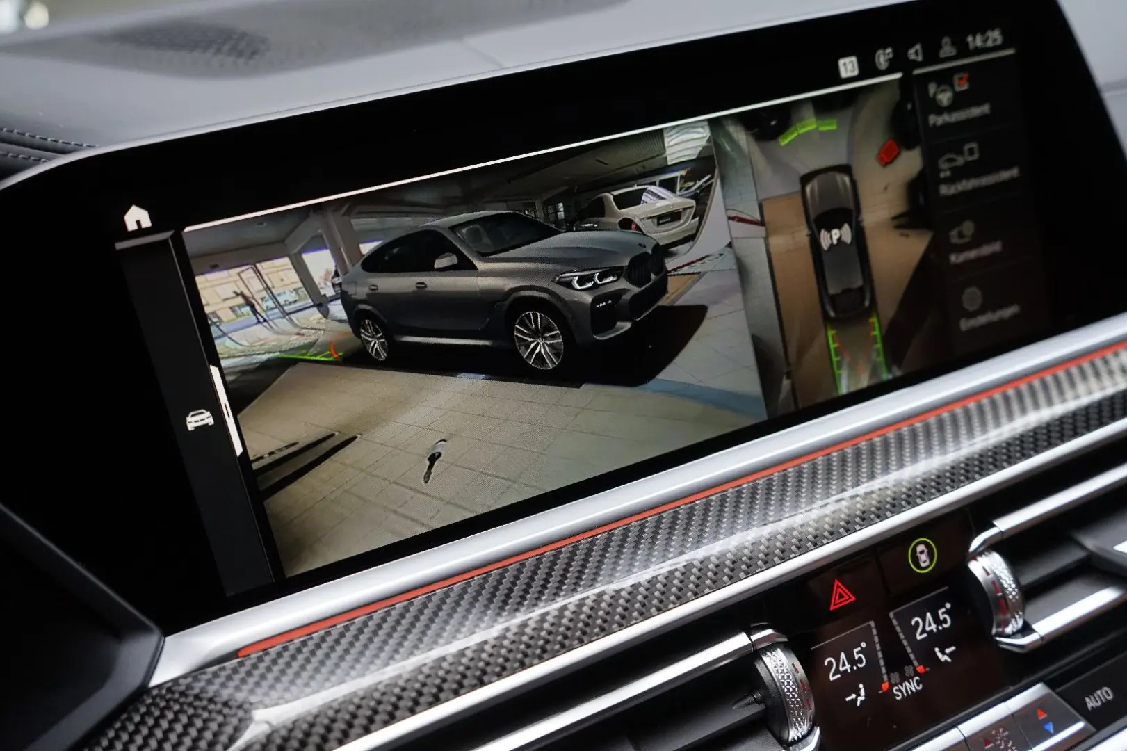 X6 M50i Individual Carbon M Sitze PanoSKY Iconic