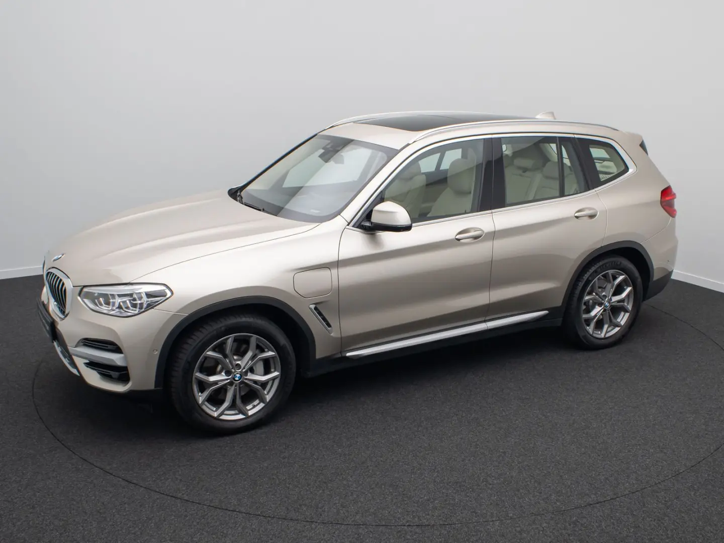 X3 xD30e xLine HUD 360 DAB Alarm HiFi Individual