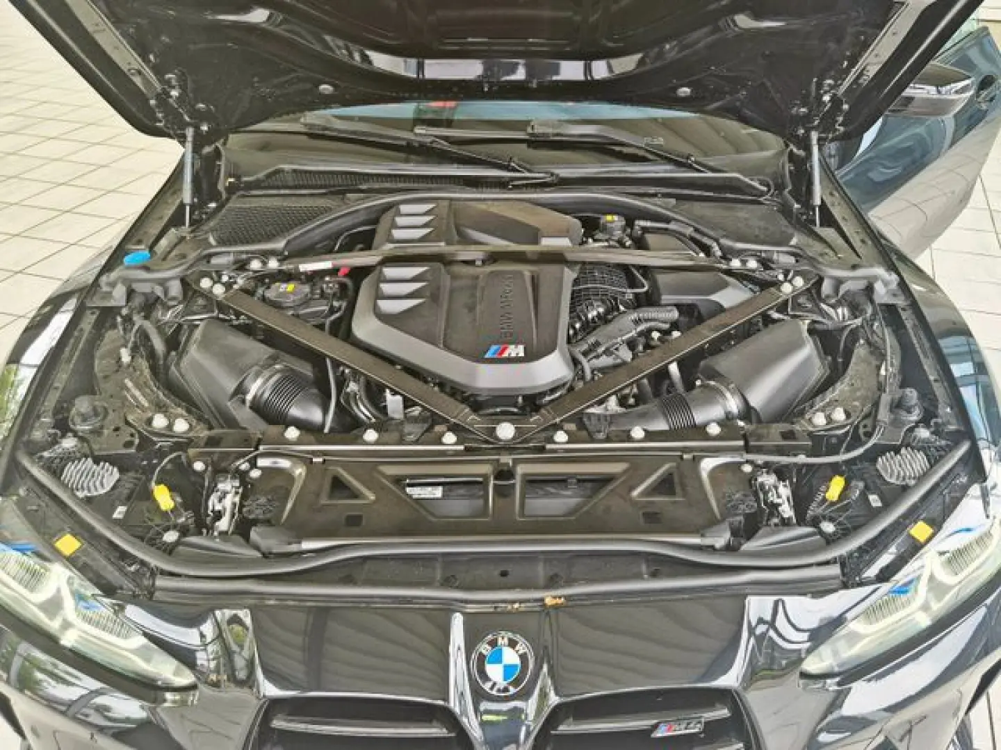 M4 xDrive Competition INDIVIDUAL LASER LEDER H&K