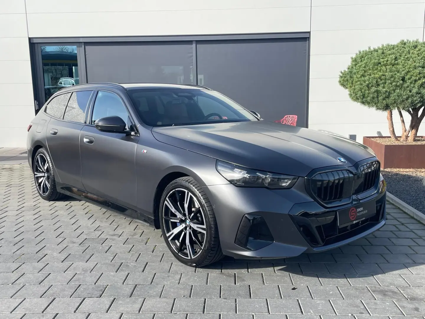 520d xDrive M Sport-INDIVIDUAL-Pano-Stdhzg-KeyGo