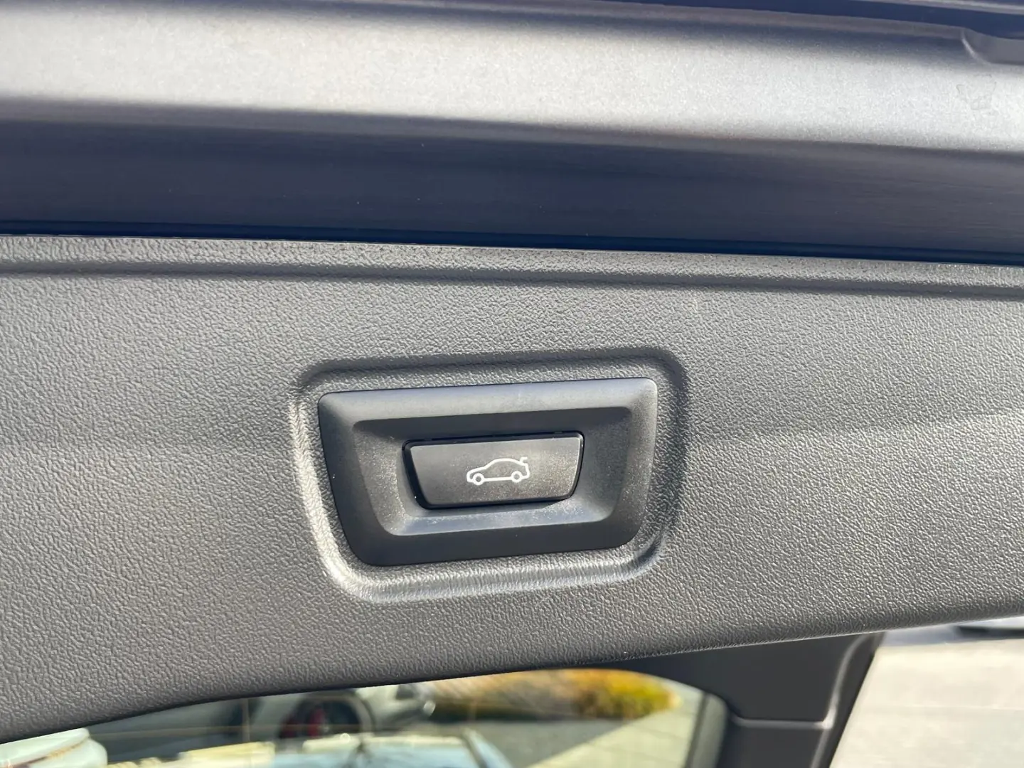 520d xDrive M Sport-INDIVIDUAL-Pano-Stdhzg-KeyGo