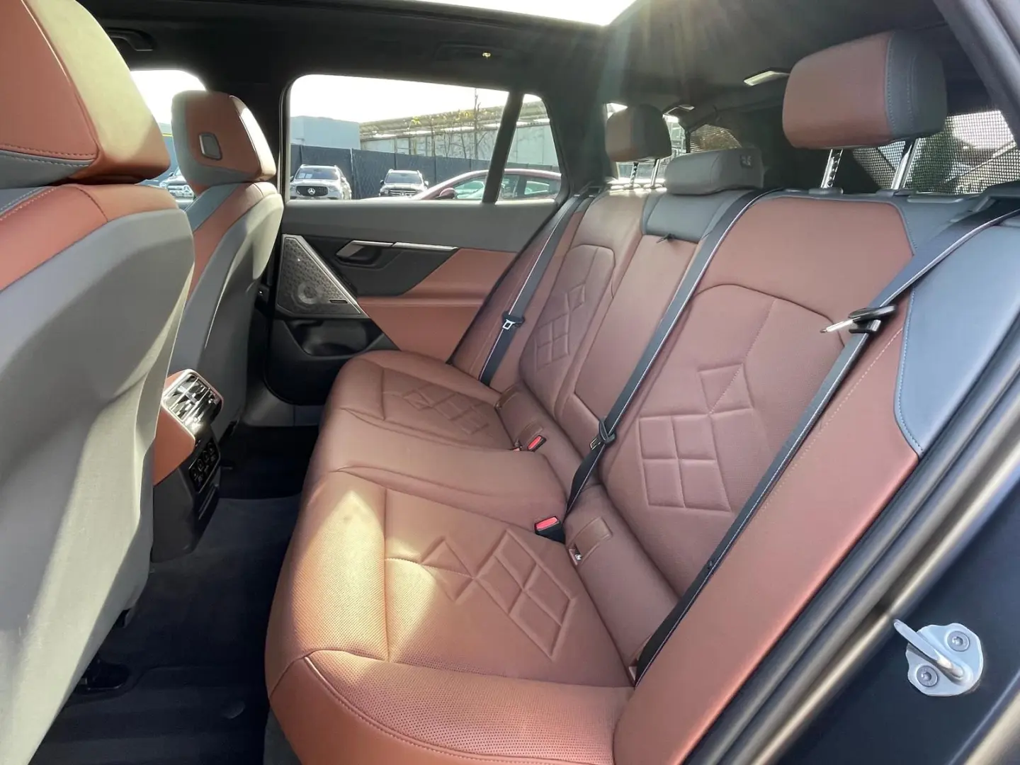 520d xDrive M Sport-INDIVIDUAL-Pano-Stdhzg-KeyGo