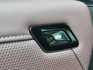 BMW Seria 7 740d xDrive MHEV