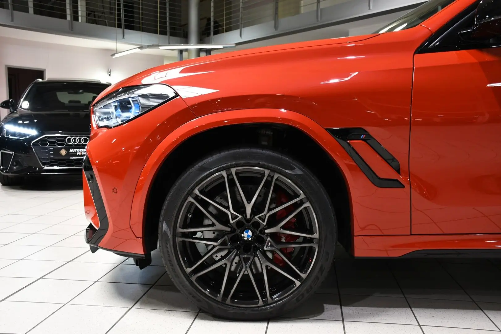 X6 M Competition Individual 2xTV B&W Laser Sky L