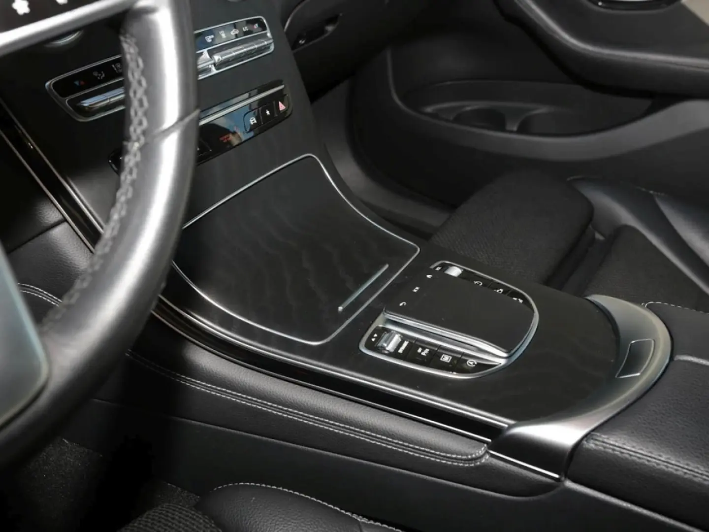 GLC 200 4M AMG Standhzg Panorama Kamera EasyP