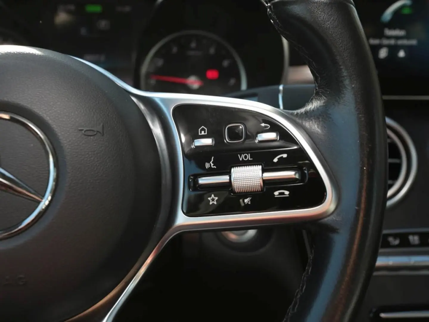 GLC 200 4M AMG Standhzg Panorama Kamera EasyP