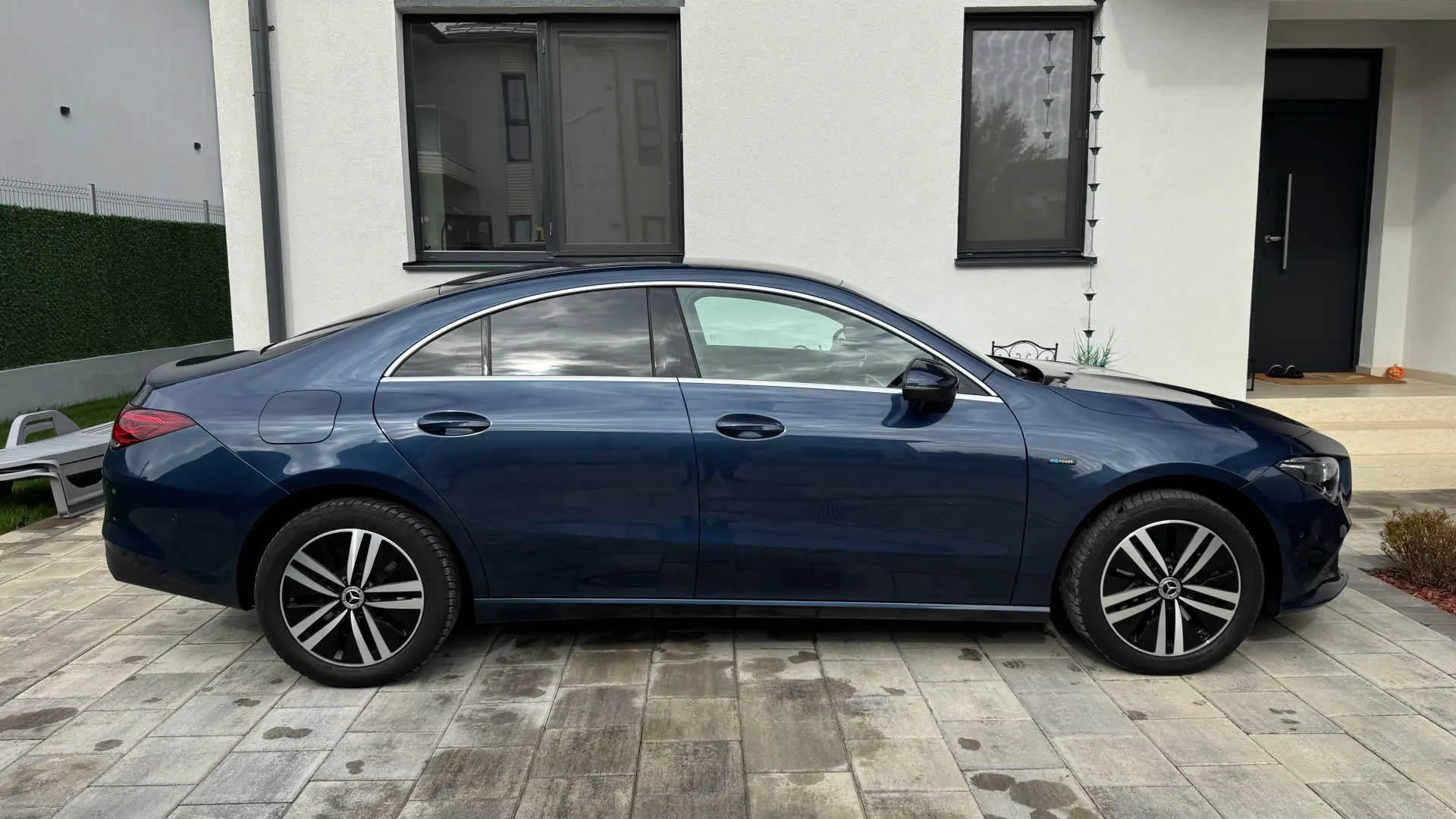 Mercedes CLA 250e Hybrid Luxury !