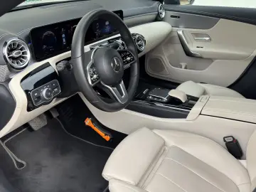 Mercedes CLA 250e Hybrid Luxury !
