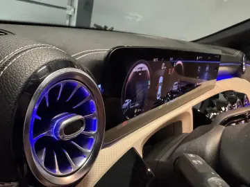 Mercedes CLA 250e Hybrid Luxury !