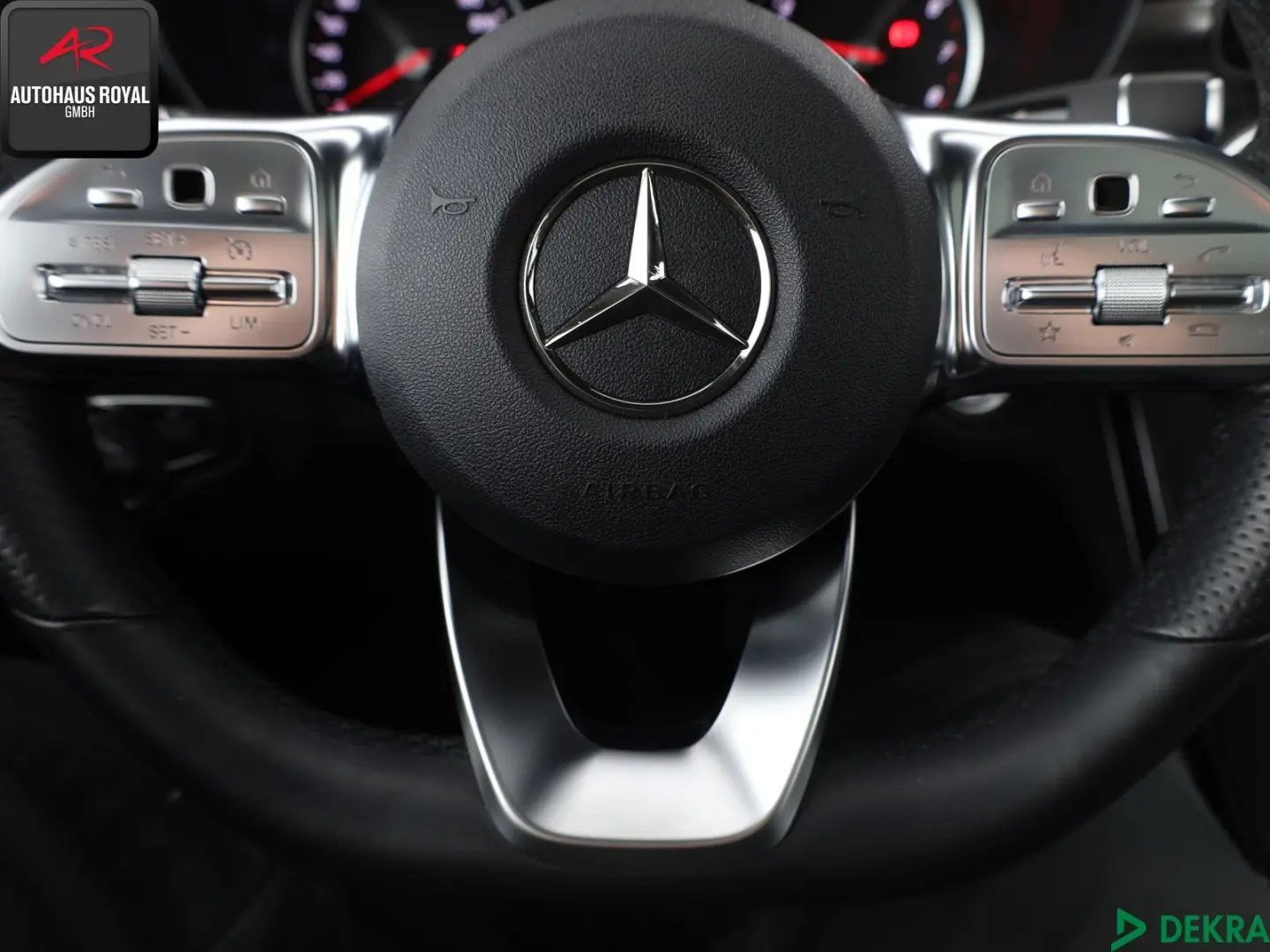 GLC 200 4M 3x AMG NIGHT KAMERA MBUX PANO 1.HD SH