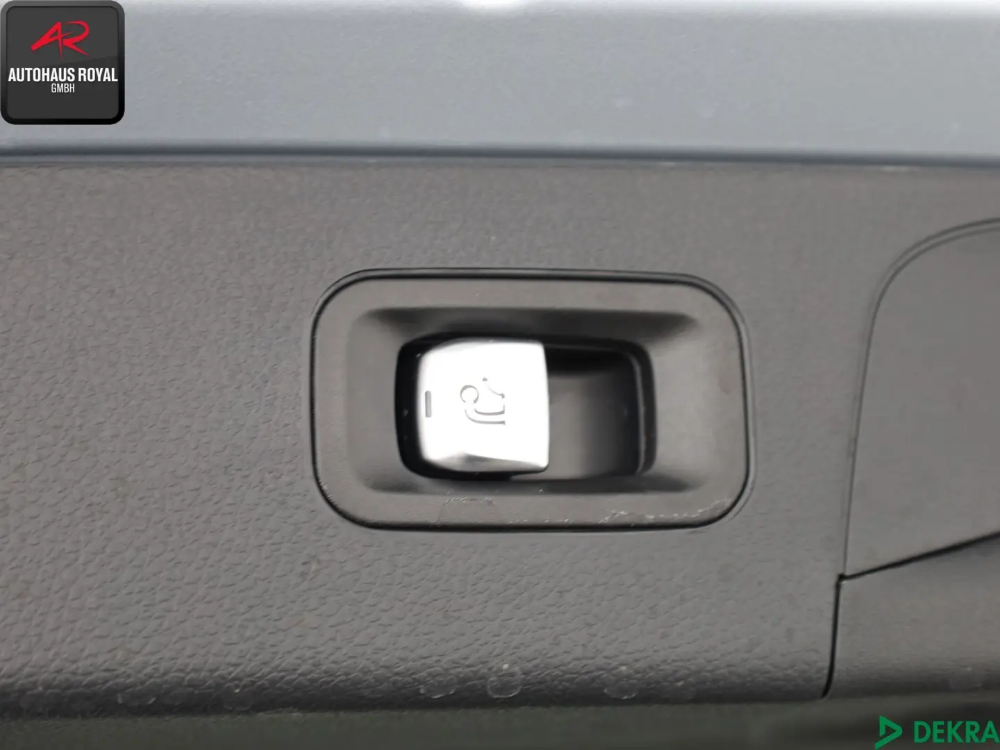 GLC 200 4M 3x AMG NIGHT KAMERA MBUX PANO 1.HD SH