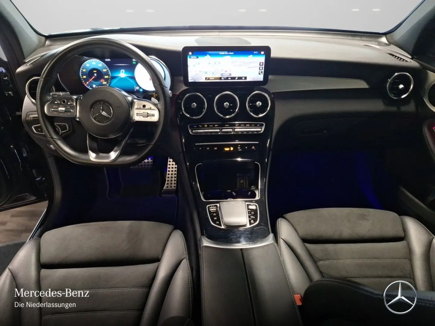 GLC 200 4M AMG INT. ADVANCED KAMERA LED PARK