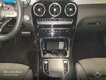 GLC 200 4M AMG INT. ADVANCED KAMERA LED PARK