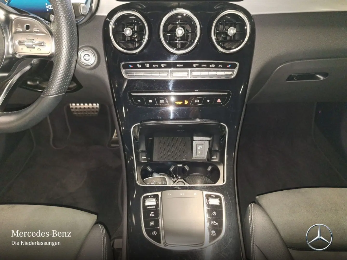 GLC 200 4M AMG INT. ADVANCED KAMERA LED PARK