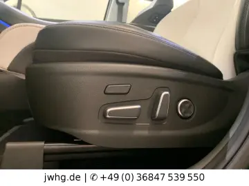 Hyundai Santa Fe Signature Hybrid 4WD