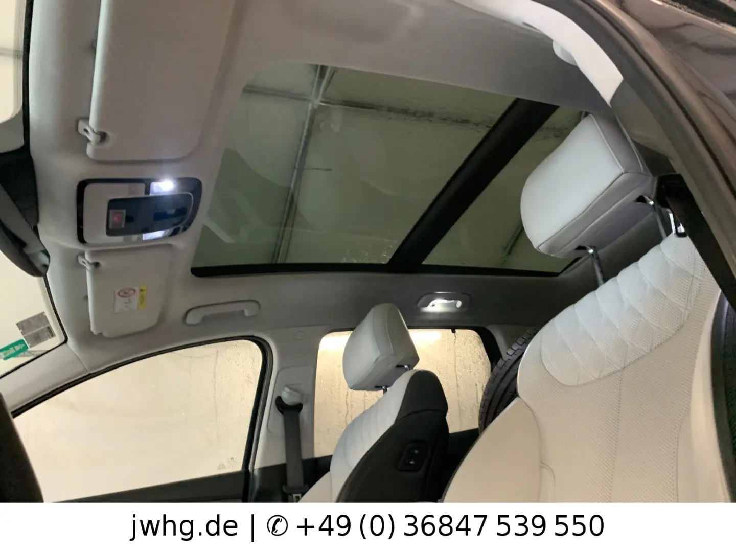 Hyundai Santa Fe Signature Hybrid 4WD