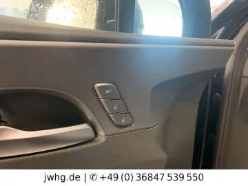 Hyundai Santa Fe Signature Hybrid 4WD