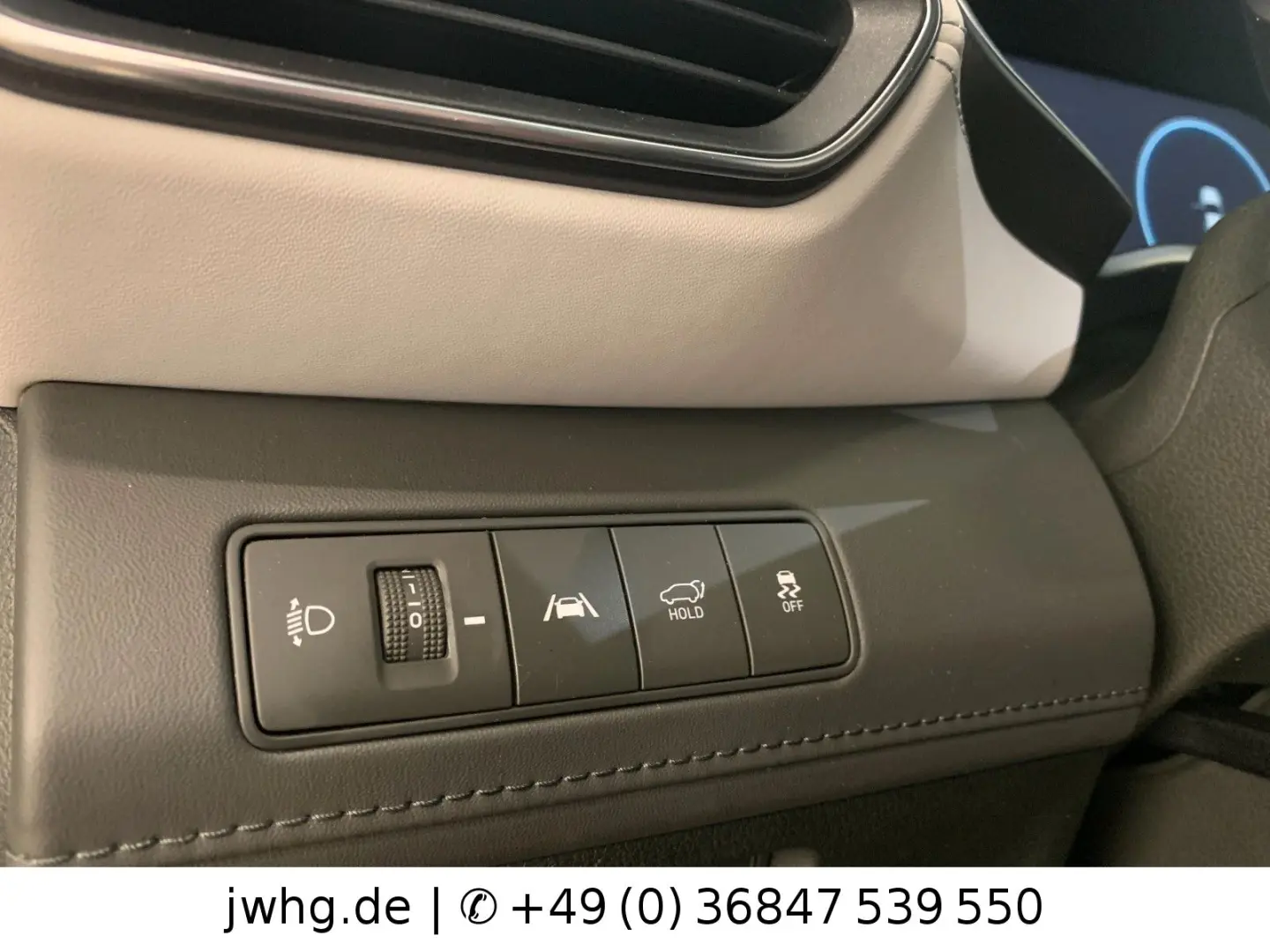 Hyundai Santa Fe Signature Hybrid 4WD