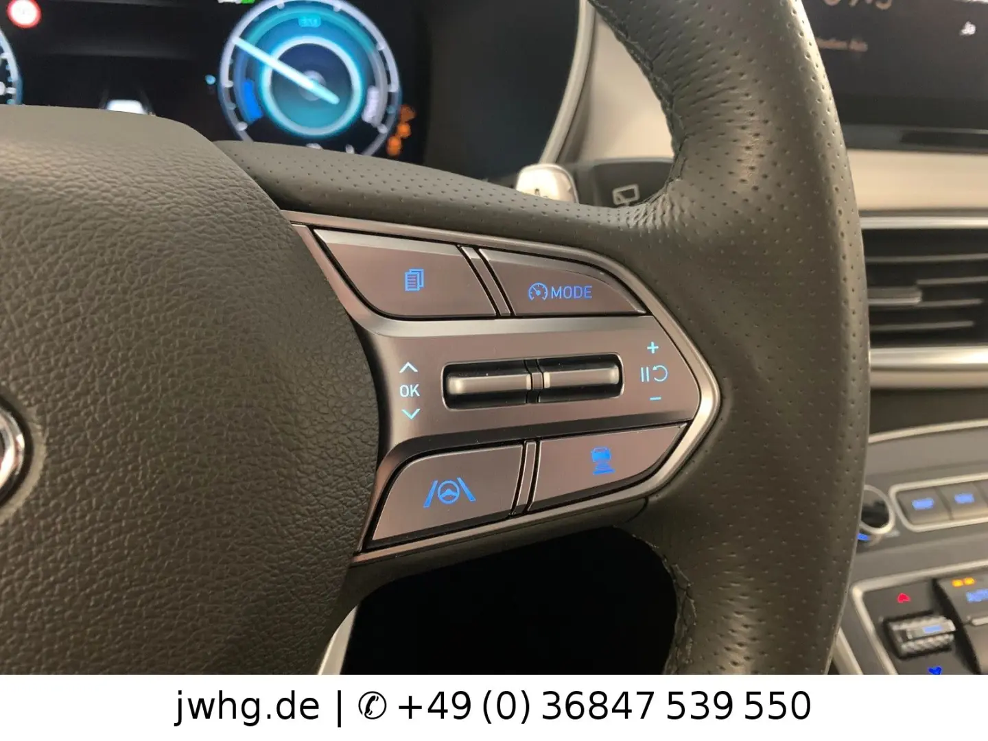 Hyundai Santa Fe Signature Hybrid 4WD