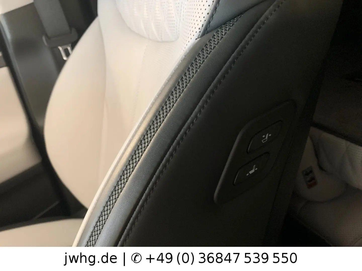 Hyundai Santa Fe Signature Hybrid 4WD