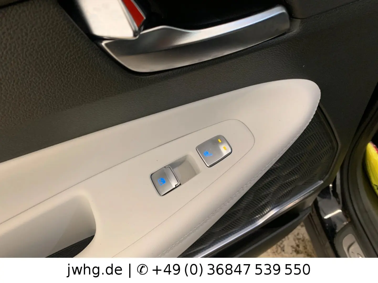 Hyundai Santa Fe Signature Hybrid 4WD