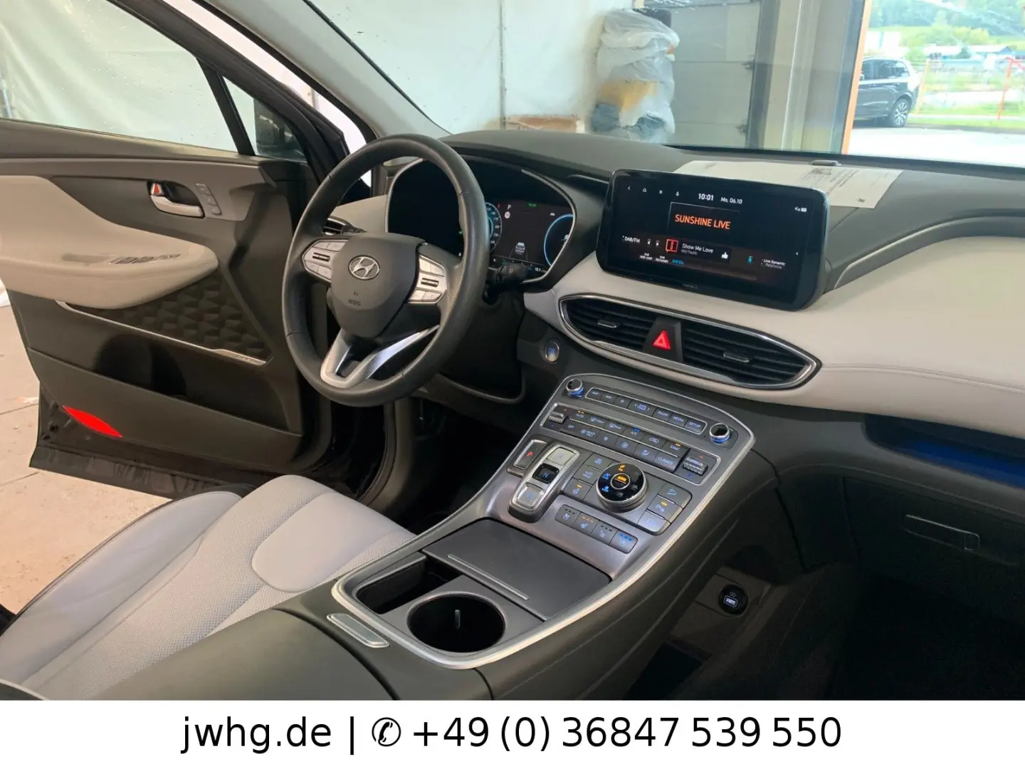 Hyundai Santa Fe Signature Hybrid 4WD