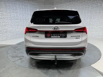 Hyundai Santa Fe Prime Plug-In Hybrid 4WD