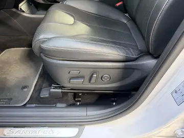 Hyundai Santa Fe Prime Plug-In Hybrid 4WD