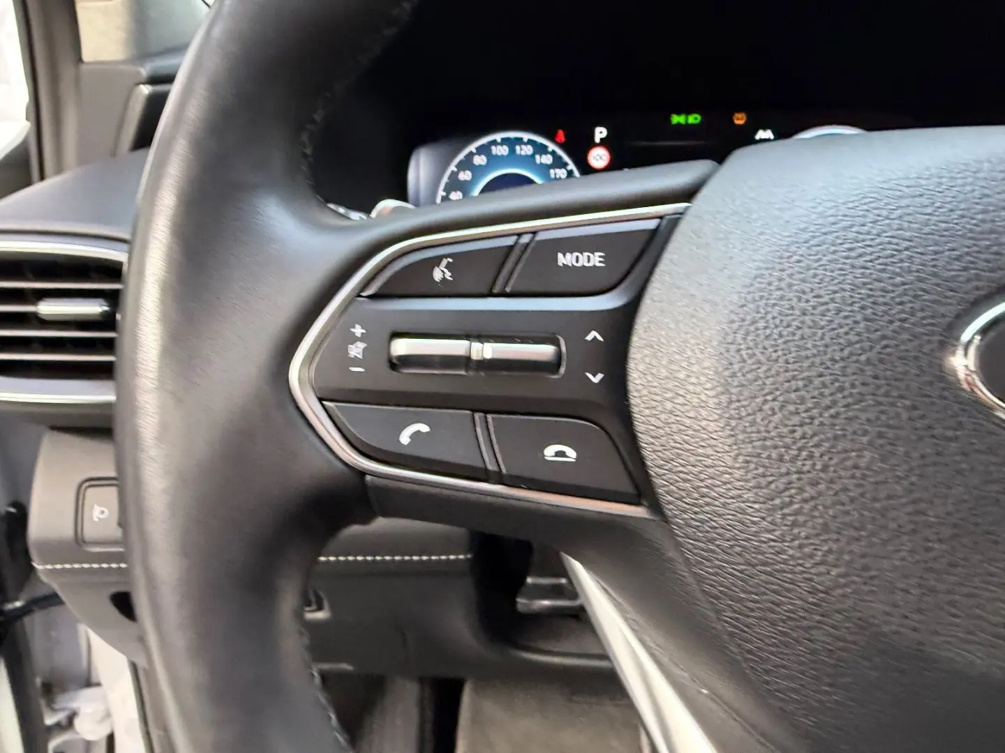 Hyundai Santa Fe Prime Plug-In Hybrid 4WD