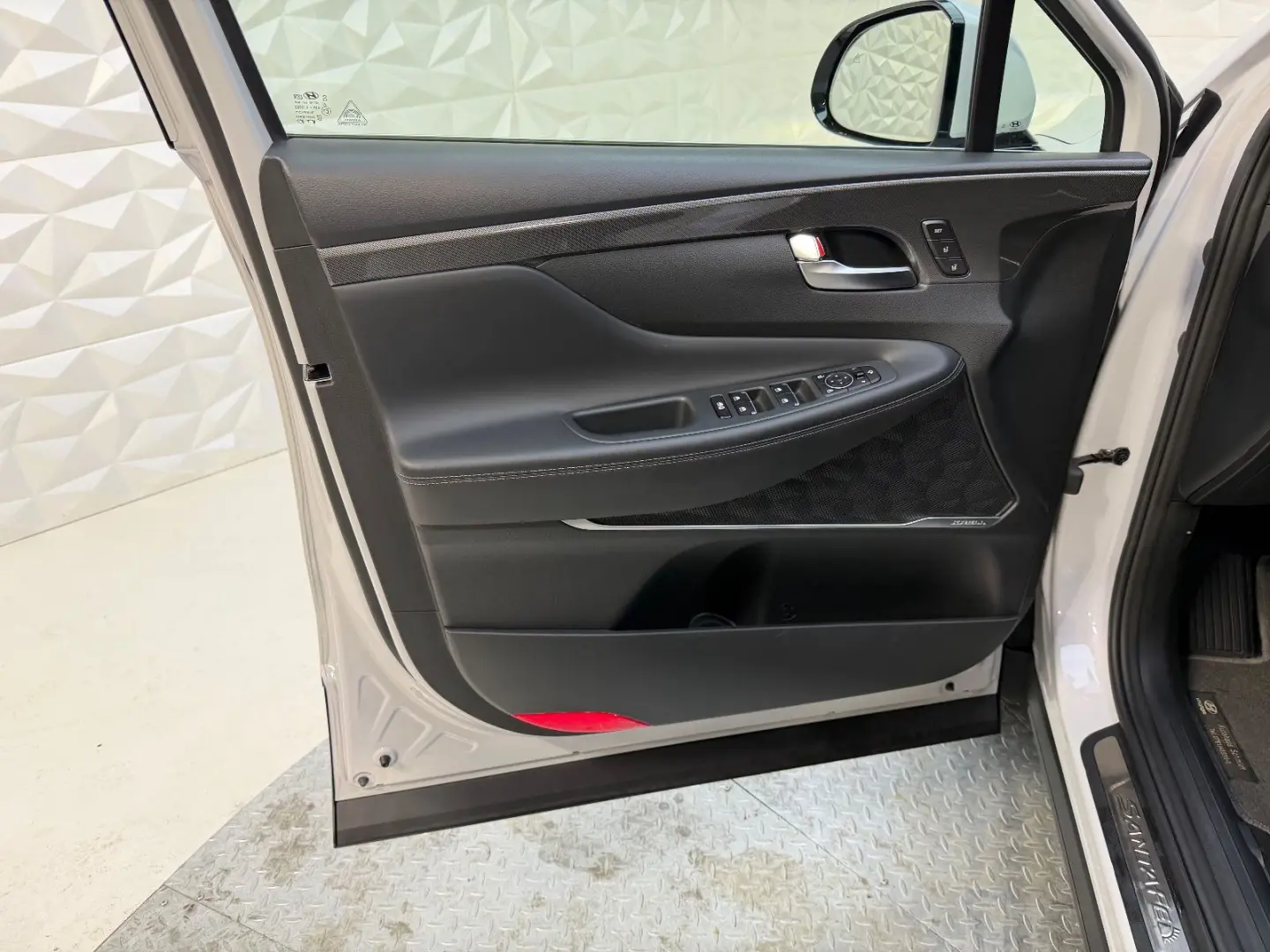 Hyundai Santa Fe Prime Plug-In Hybrid 4WD