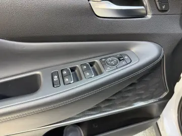 Hyundai Santa Fe Prime Plug-In Hybrid 4WD