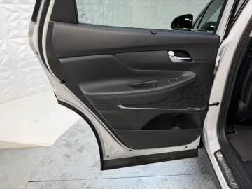 Hyundai Santa Fe Prime Plug-In Hybrid 4WD