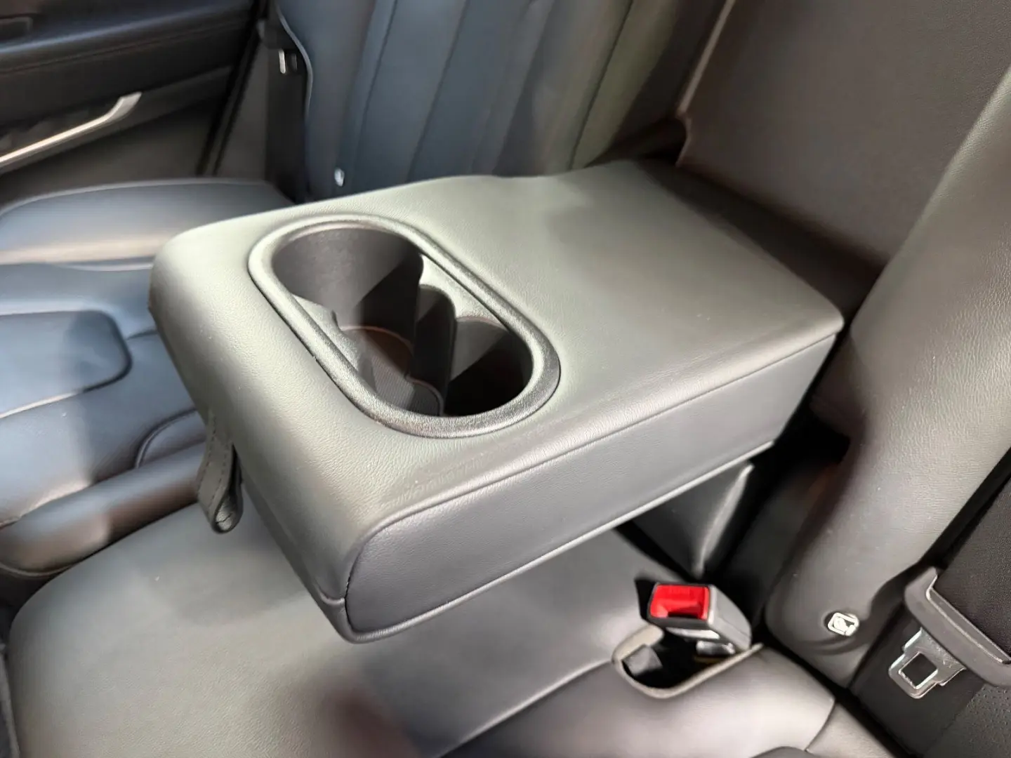 Hyundai Santa Fe Prime Plug-In Hybrid 4WD