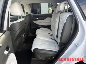 Hyundai SANTA FE 1.6 T-GDI Plug-In Hybrid 4WD