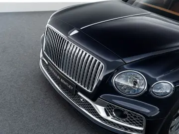 Flying Spur Hybrid MY22   Naim