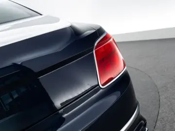 Flying Spur Hybrid MY22   Naim