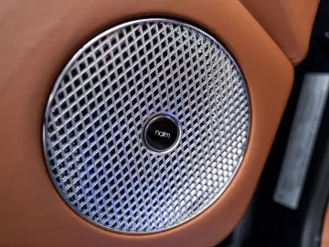 Flying Spur Hybrid MY22   Naim