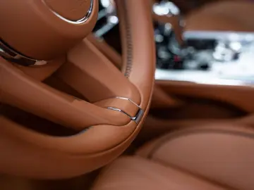 Flying Spur Hybrid MY22   Naim