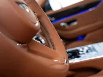 Flying Spur Hybrid MY22   Naim