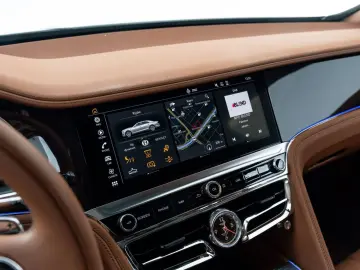 Flying Spur Hybrid MY22   Naim