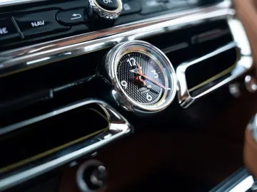 Flying Spur Hybrid MY22   Naim