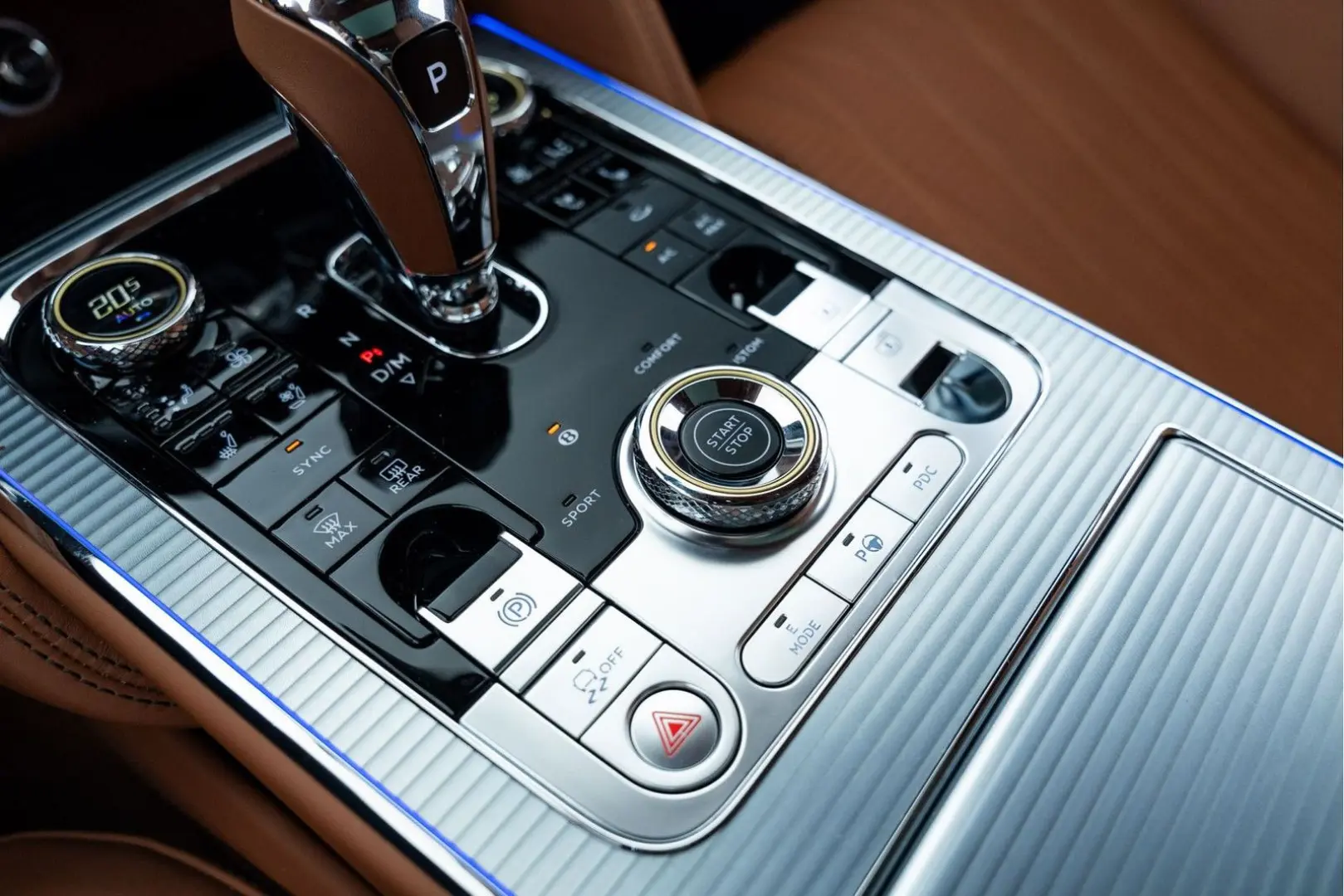 Flying Spur Hybrid MY22   Naim